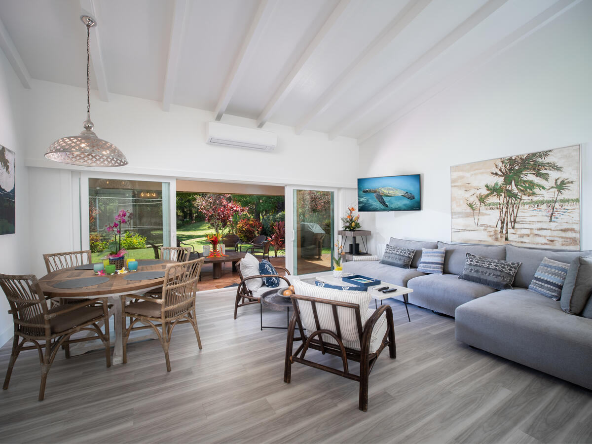 Living Room Opening onto Lanai